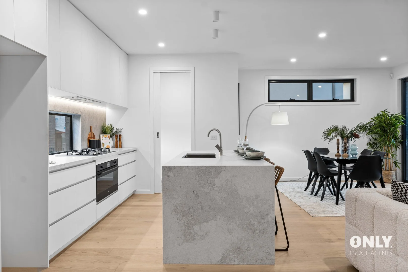 Additional image 2 of 4/13-17 Argus Crescent, Doncaster East VIC 3109