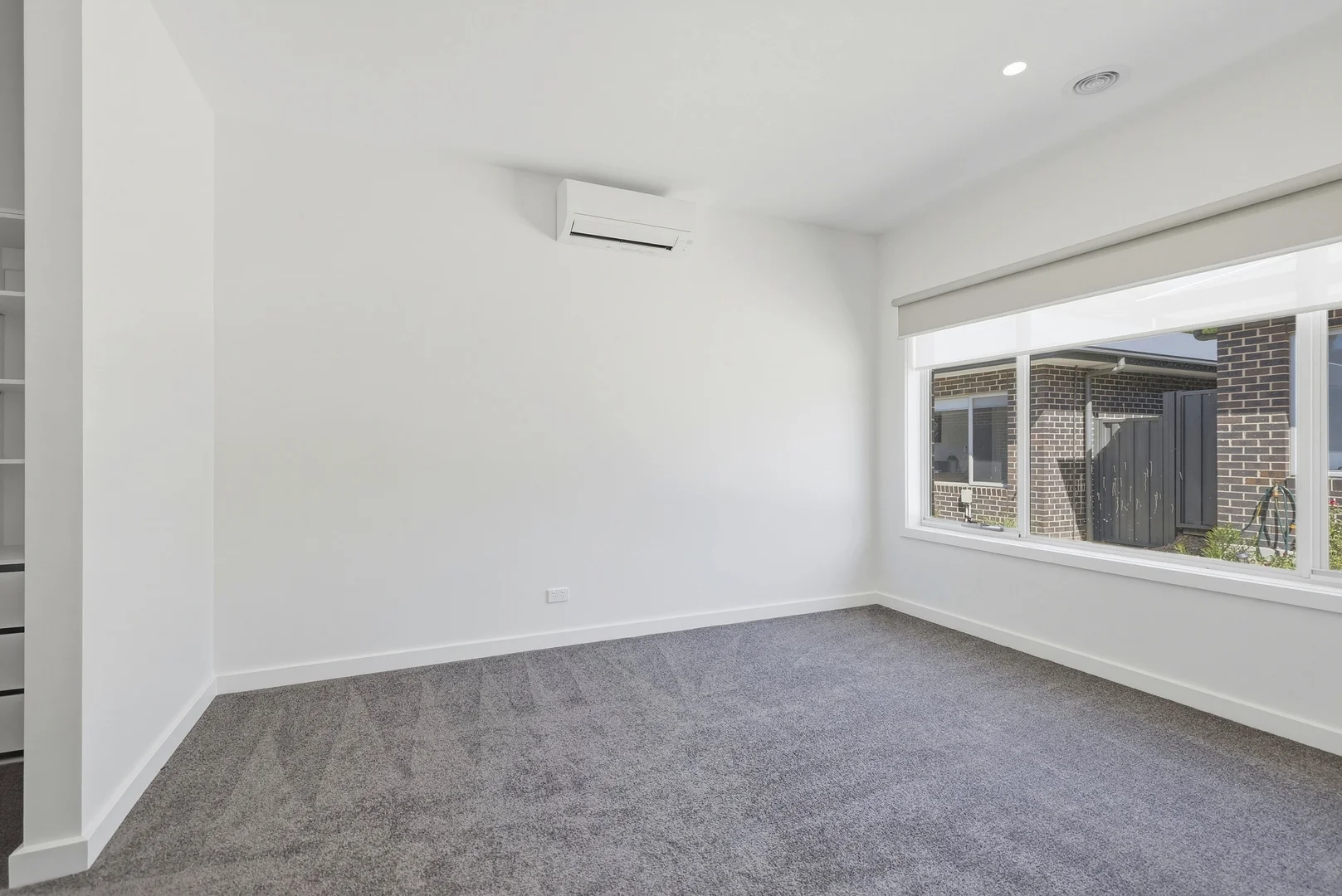 Additional image 10 of 2/10 Garden Place, Romsey VIC 3434