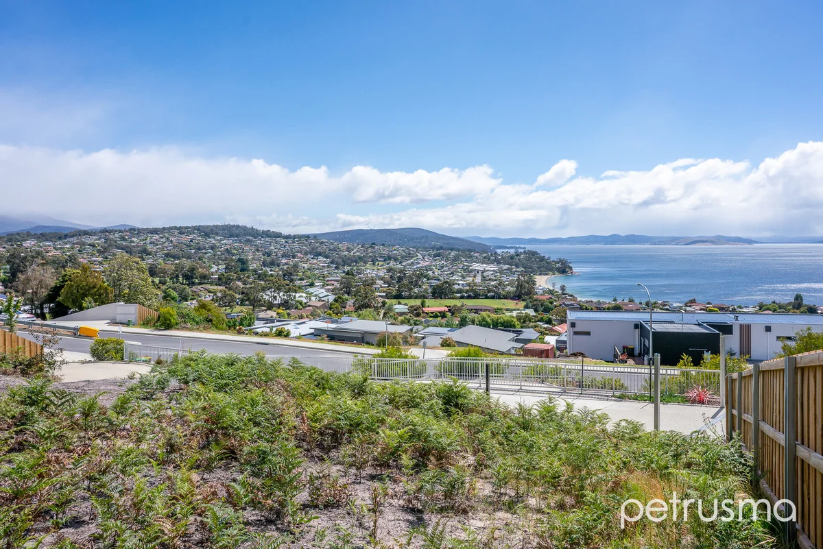 Additional image 3 of 19 Bluebush Crescent, Blackmans Bay TAS 7052