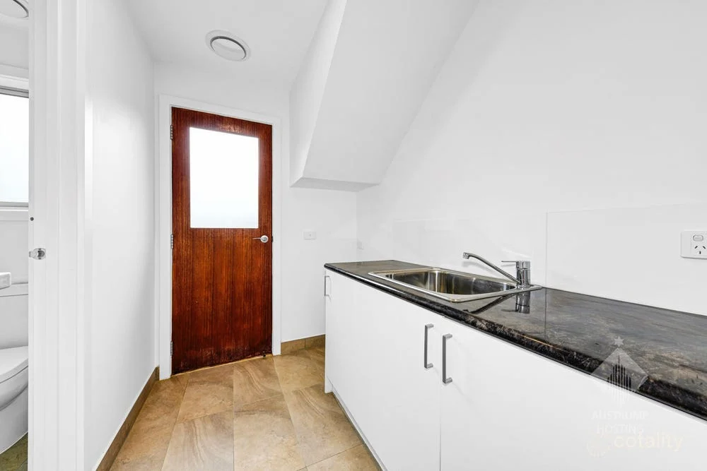 Additional image 10 of 2/8 Berry Avenue, Mitcham VIC 3132