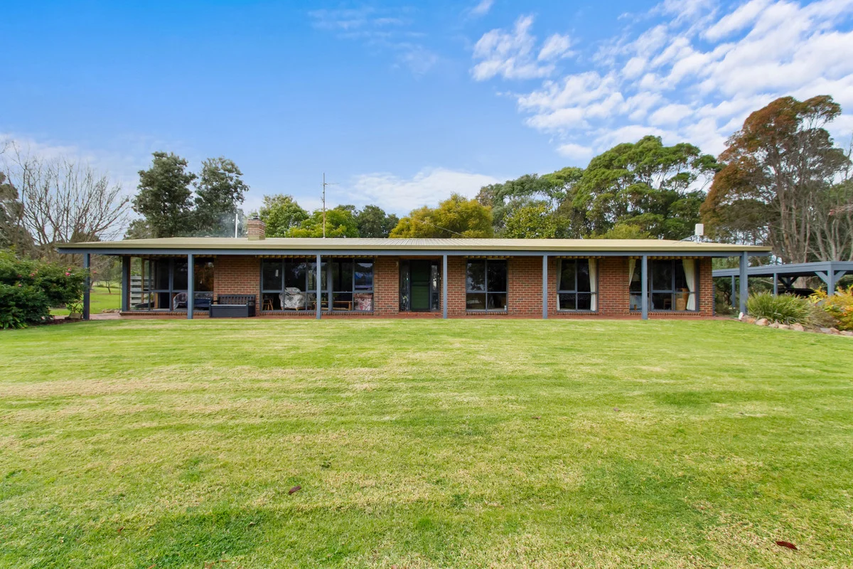 18 Currawong Court, Metung VIC 3904