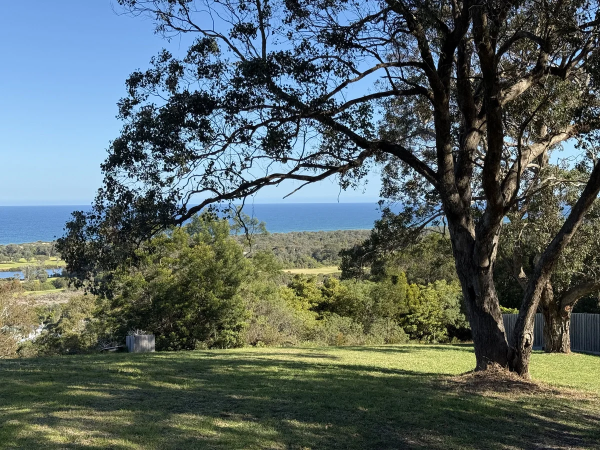 Additional image 16 of 10 Ocean View Parade, Lakes Entrance VIC 3909