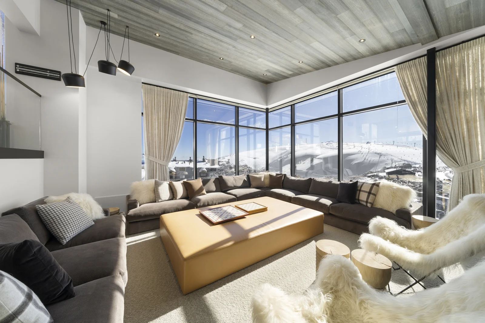 Additional image 3 of 2 Valley View Court, Mount Hotham VIC 3741