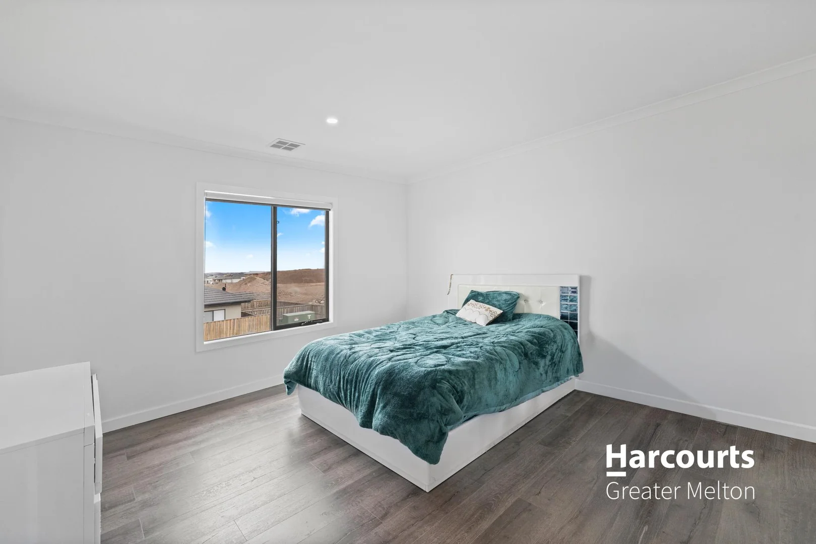 Additional image 17 of 31 Verona Crescent, Fraser Rise VIC 3336