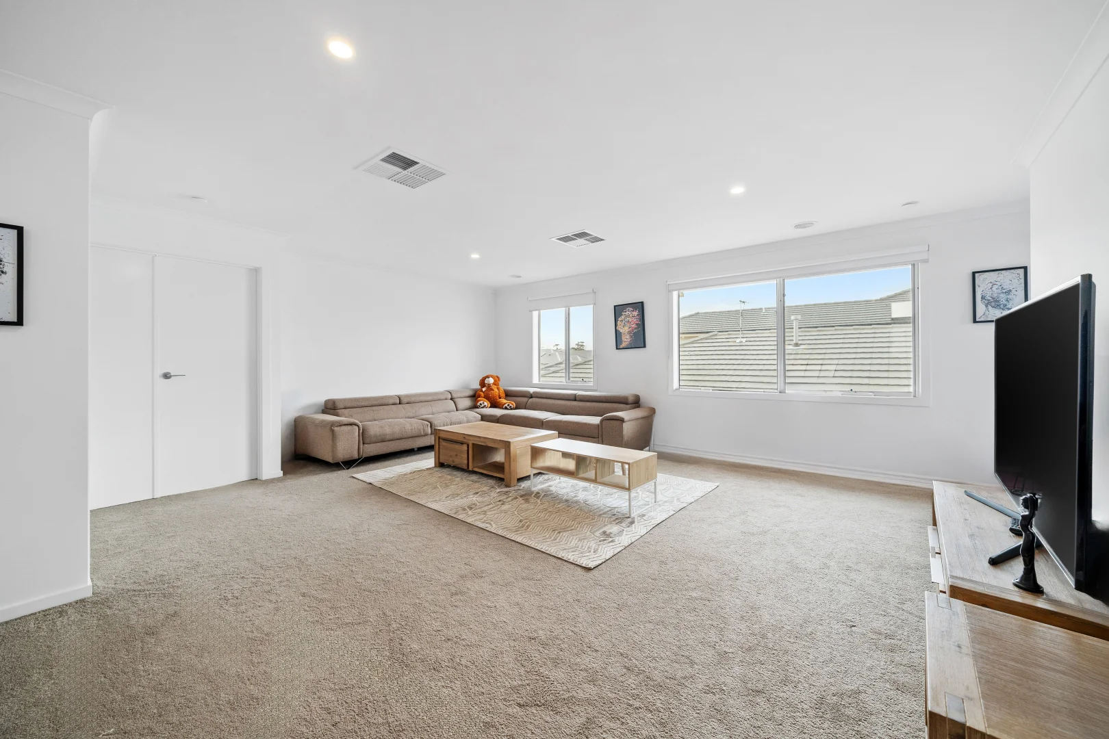 Additional image 13 of 2 Milsom Avenue, Fraser Rise VIC 3336