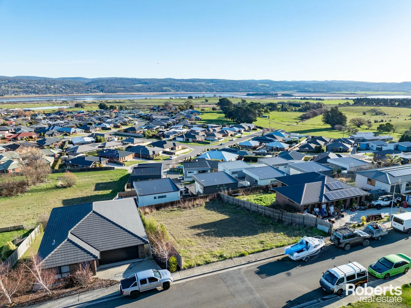 Additional image 12 of 37 Roberts Crescent, Newnham TAS 7248