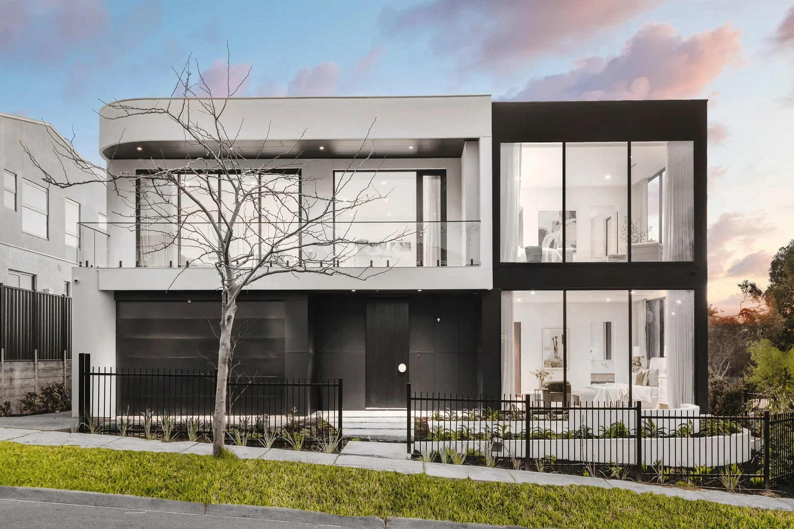 Additional image 2 of 11 Vivianne Avenue, Mont Albert North VIC 3129