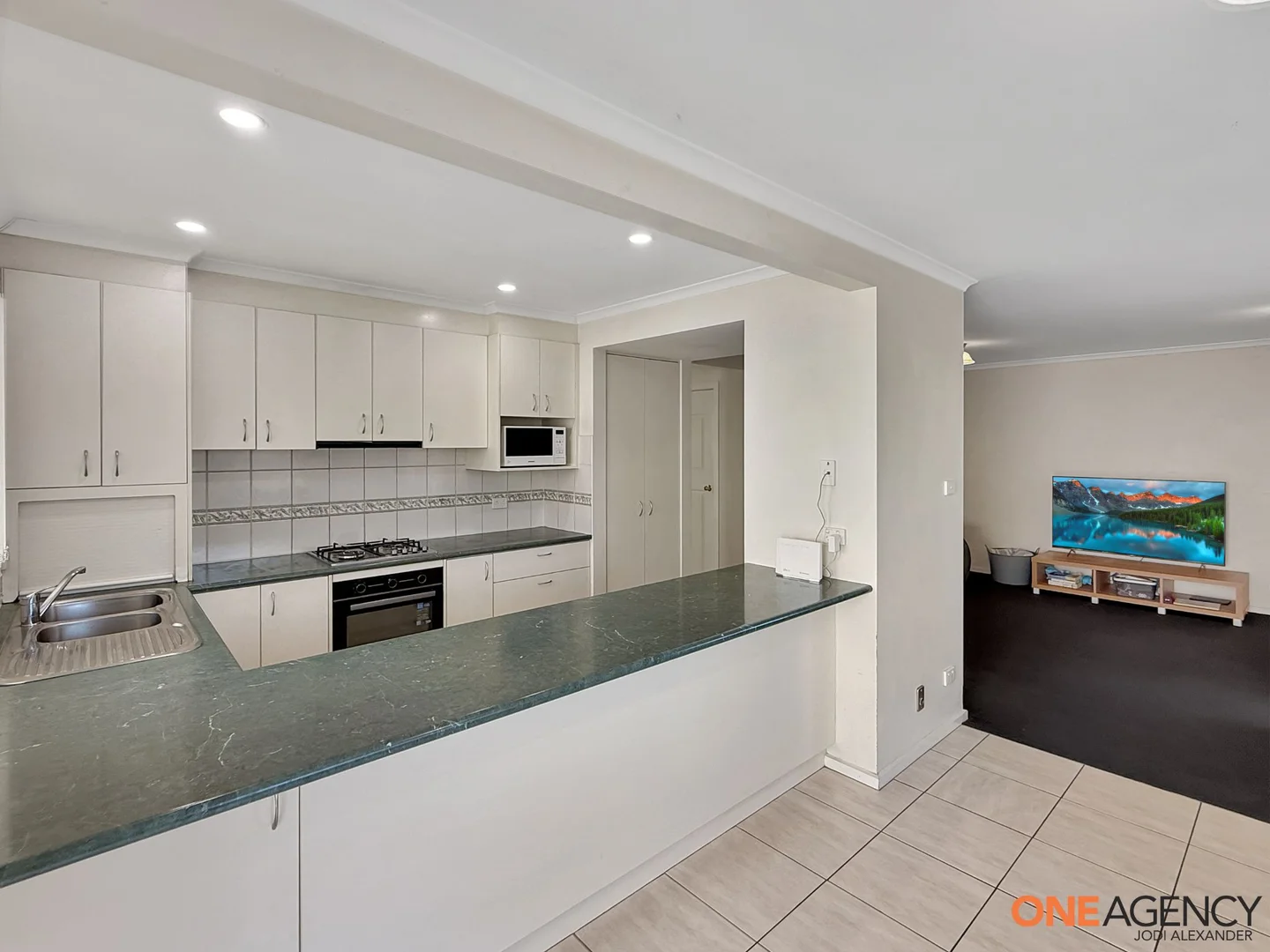 Additional image 2 of 2/2 Monaro Avenue, Cooma NSW 2630