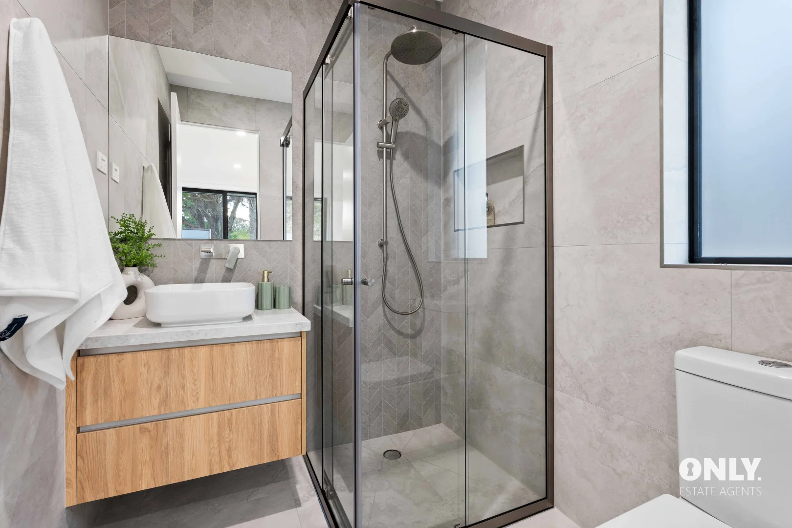 Additional image 7 of 4/13-17 Argus Crescent, Doncaster East VIC 3109