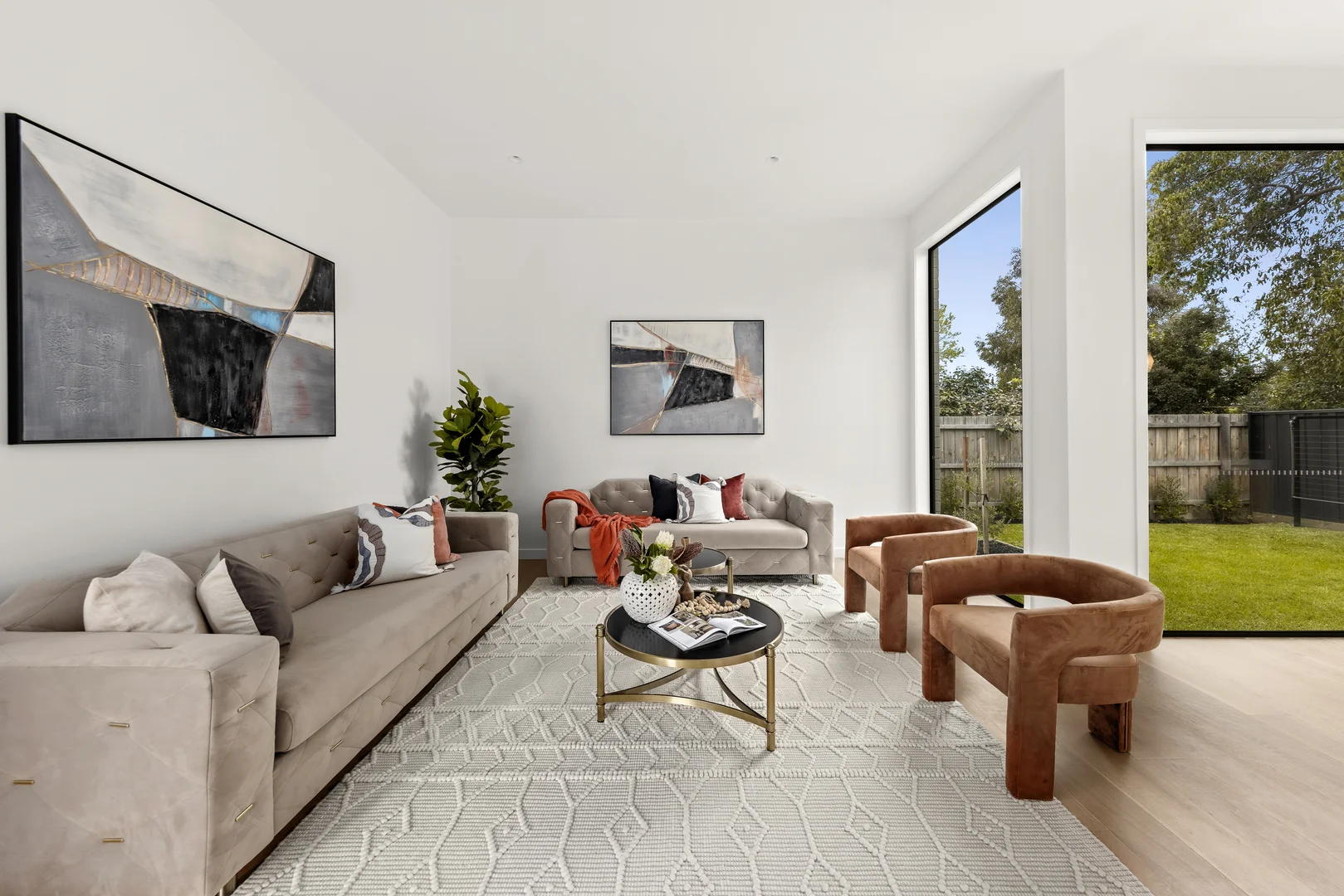 Additional image 5 of 4/30 Strabane Avenue, Mont Albert North VIC 3129