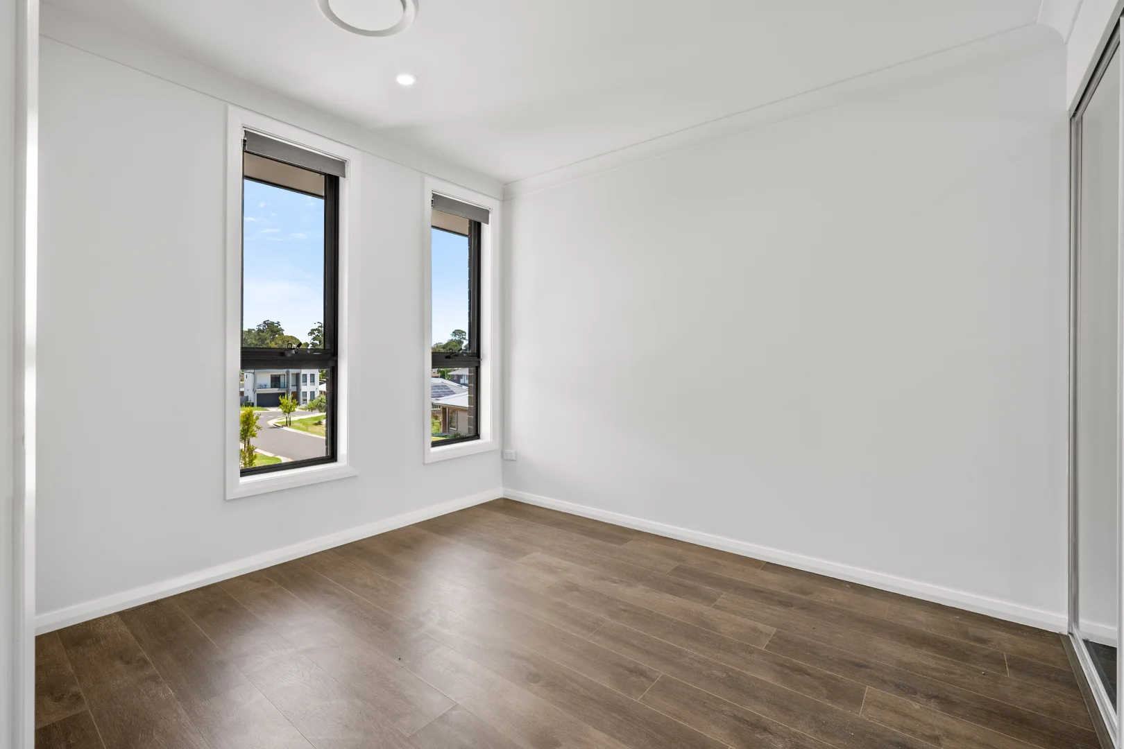 Additional image 8 of 44 Waterhouse Road, Bradbury NSW 2560