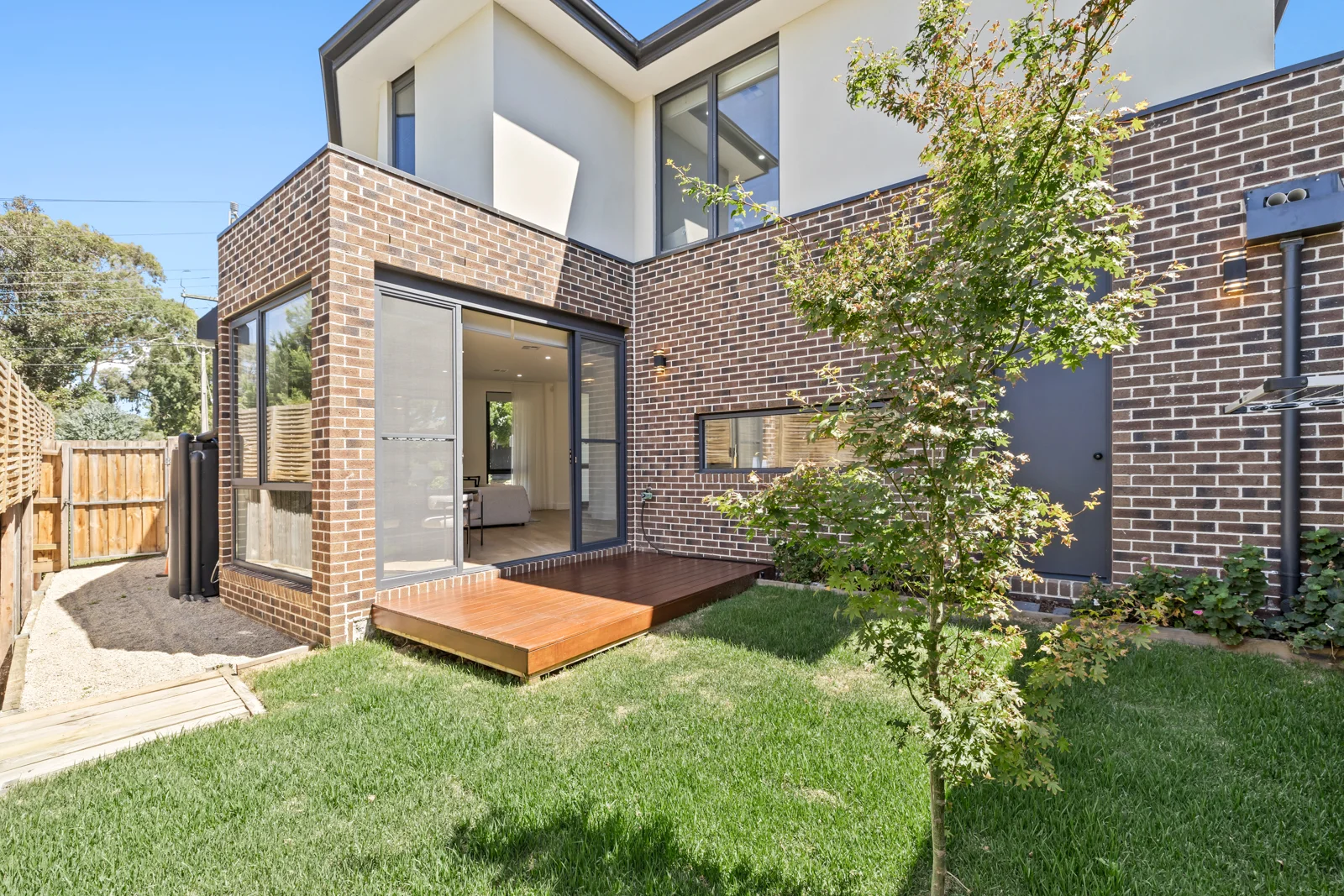 Additional image 12 of 1/17 Elmhurst Road, Blackburn VIC 3130