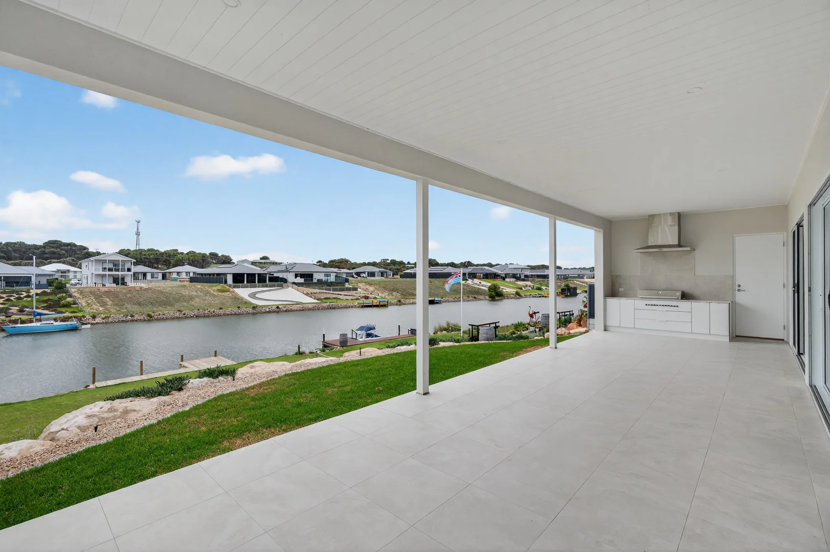 Additional image 13 of 100 Blanche Parade, Hindmarsh Island SA 5214