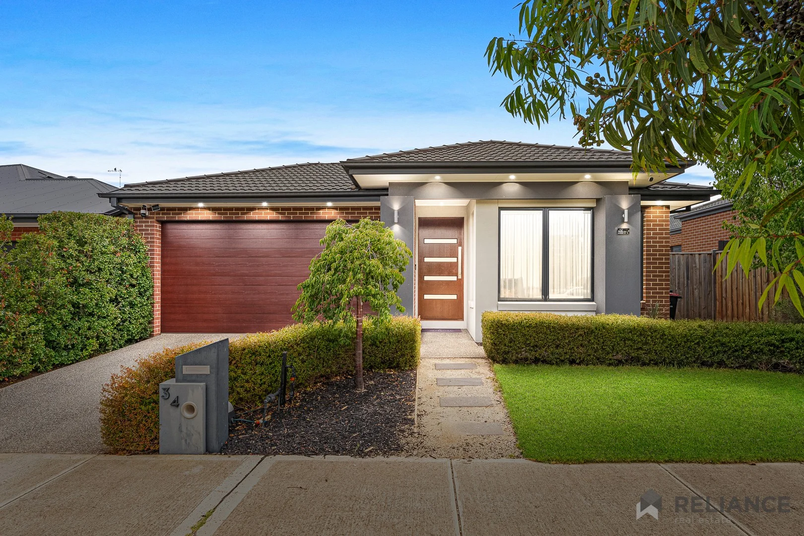 34 Parrot Drive, Weir Views VIC 3338