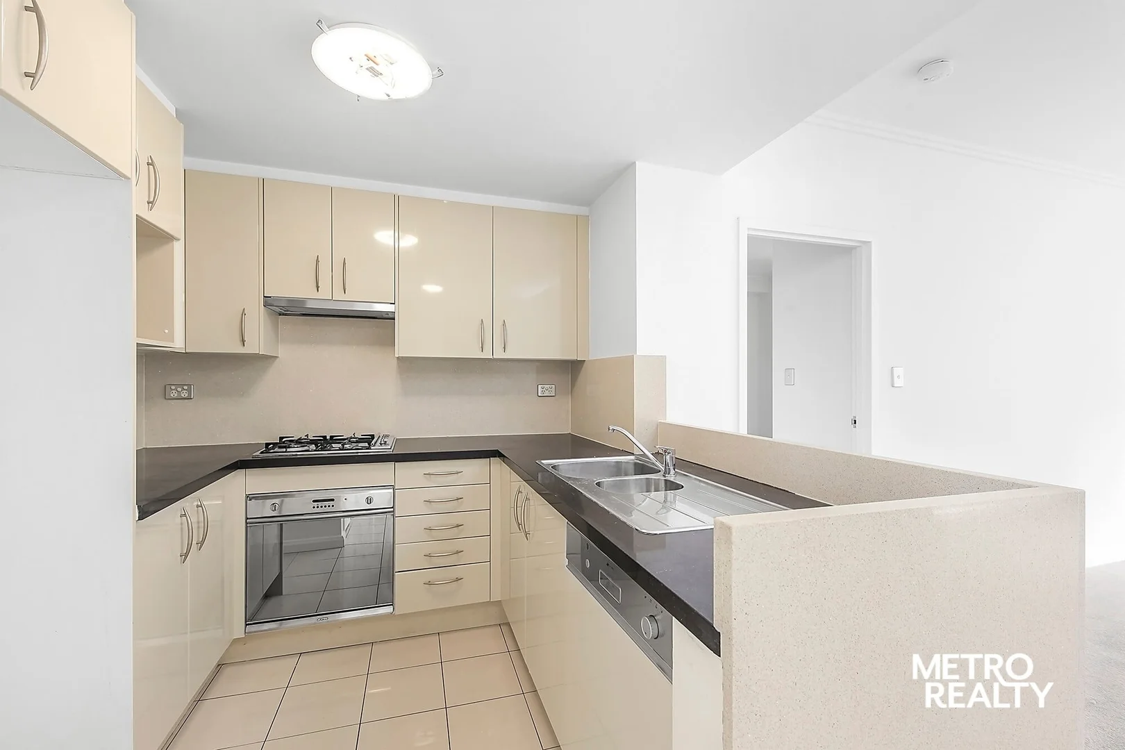 Additional image 3 of 3010/91-93 Liverpool St, Sydney NSW 2000