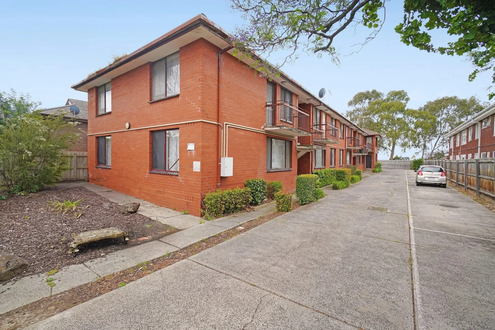 2/26 Eldridge Street, Footscray VIC 3011
