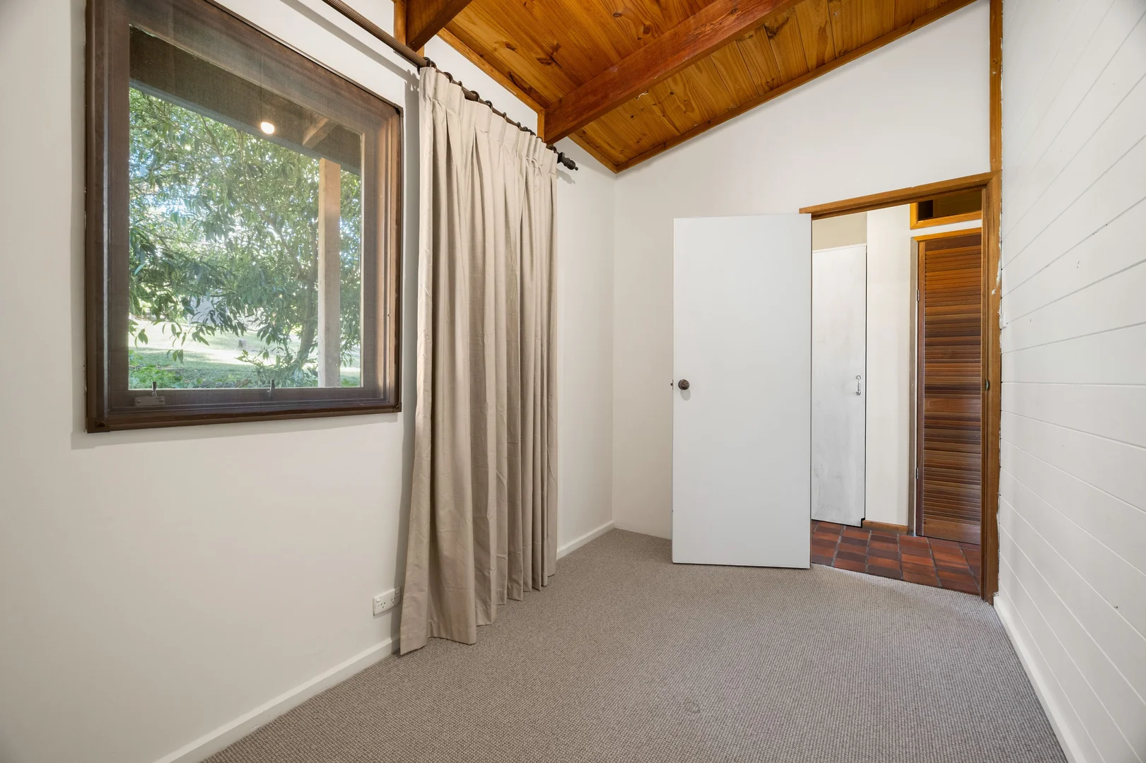 Additional image 20 of 6 Reid Court, Tawonga South VIC 3698