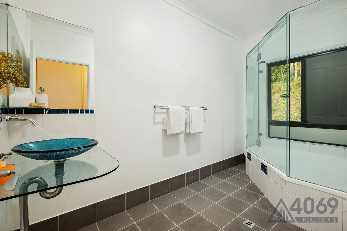 Additional image 13 of 23 Neikah Close, Karana Downs QLD 4306