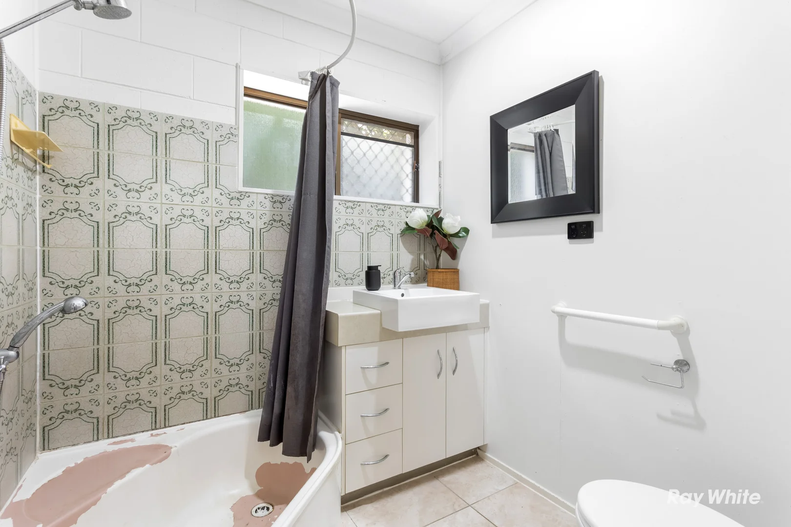 Additional image 22 of 20 Ocean Parade, Cooee Bay QLD 4703