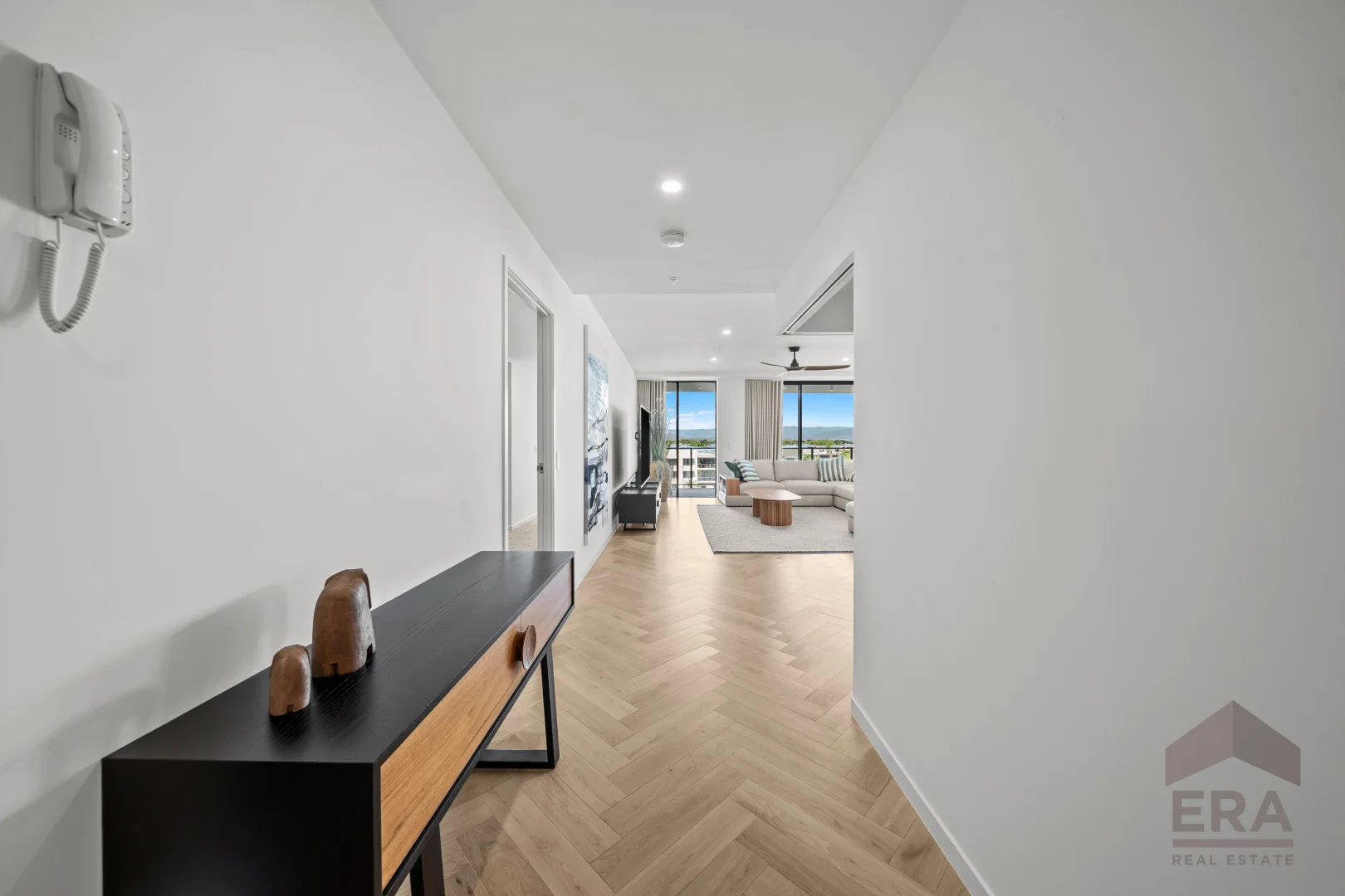 Additional image 8 of 1601/10 Sickle Avenue, Hope Island QLD 4212