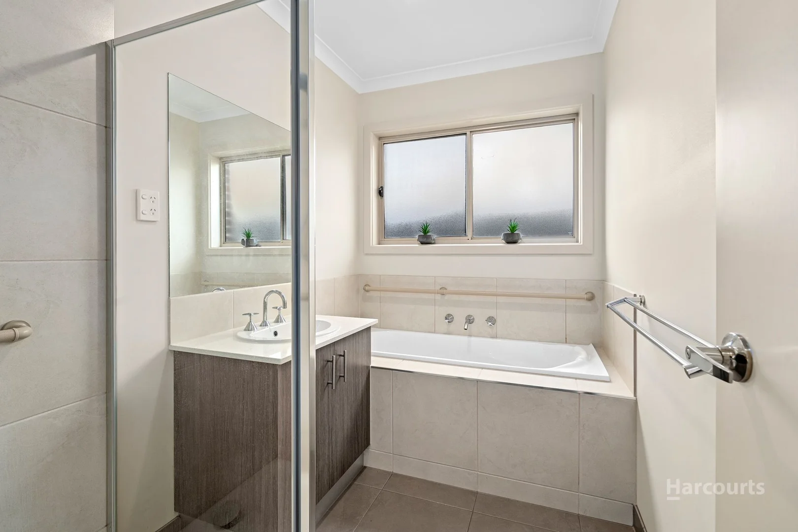 Additional image 4 of 2/11 Alder Crescent, Bell Park VIC 3215