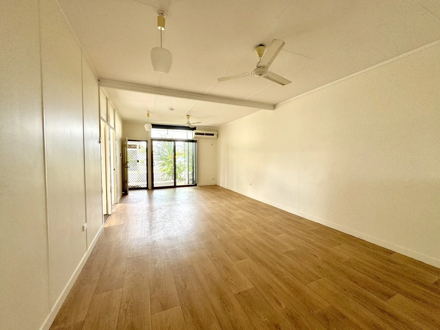 Additional image 17 of 89a and b MCCOOL Street, Moranbah QLD 4744