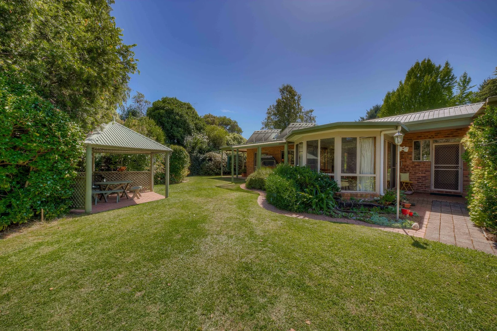 Additional image 21 of 76-78 Station Street, Porepunkah VIC 3740