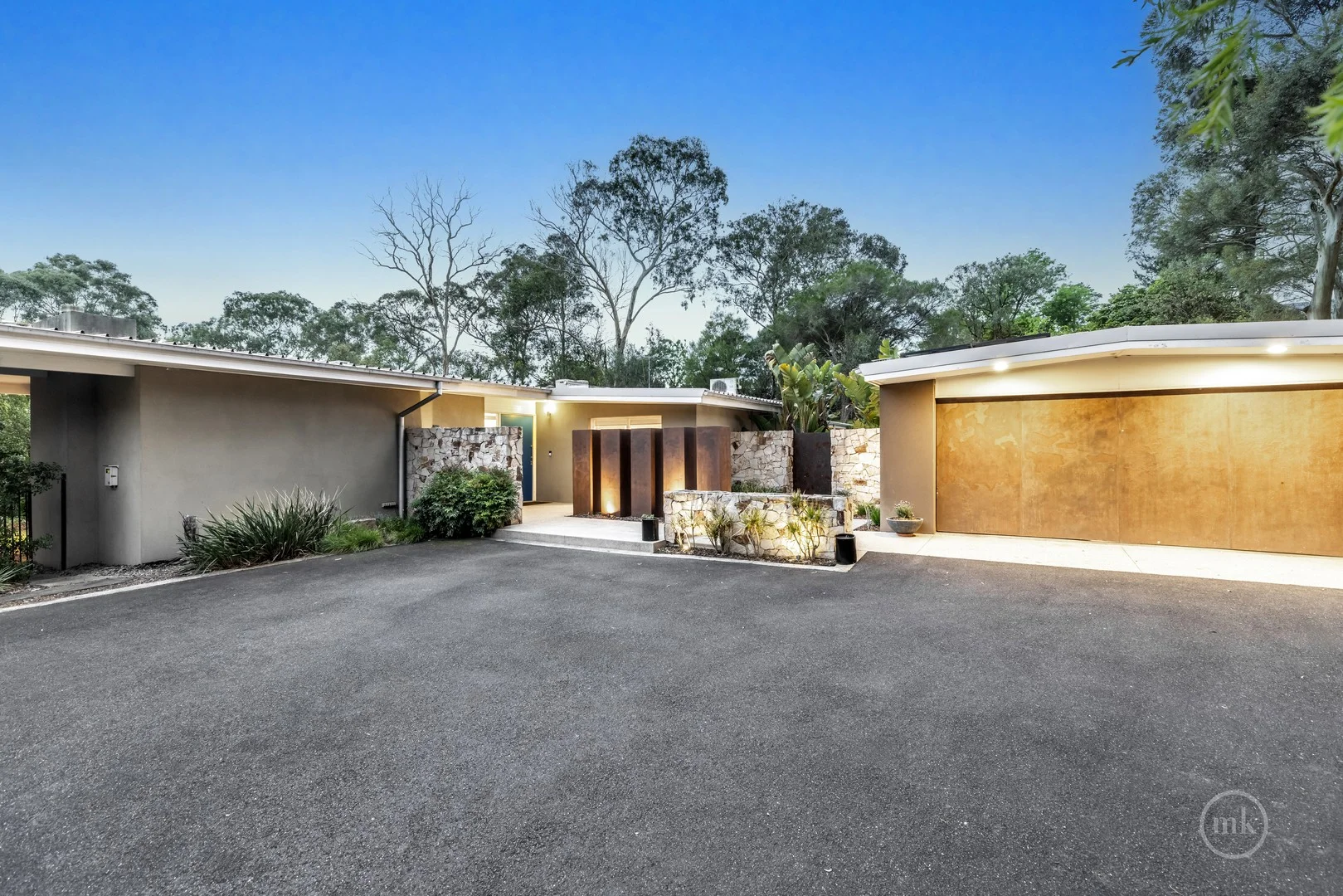 Additional image 2 of 12 Fitzsimons Lane, Eltham VIC 3095