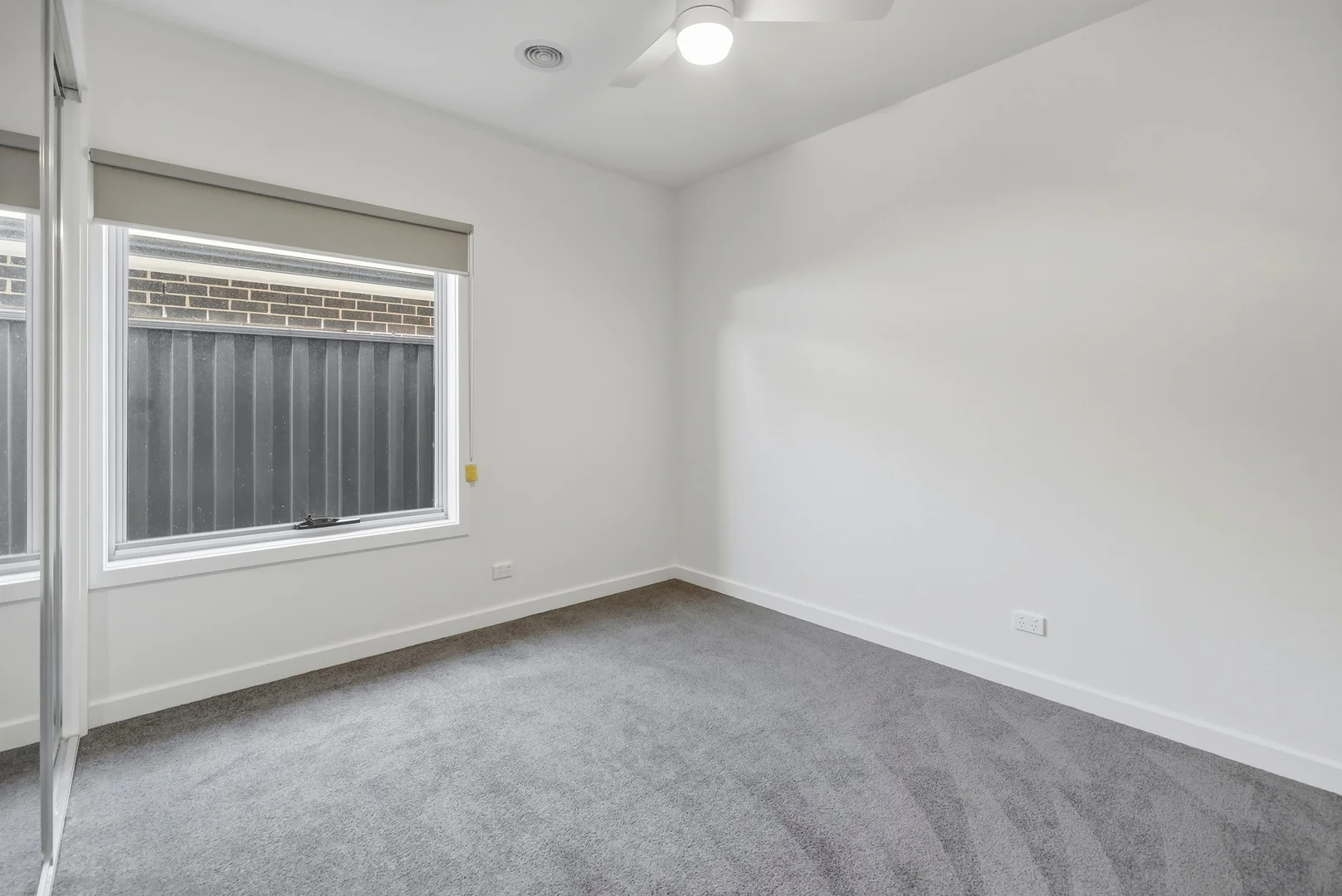 Additional image 12 of 2/10 Garden Place, Romsey VIC 3434