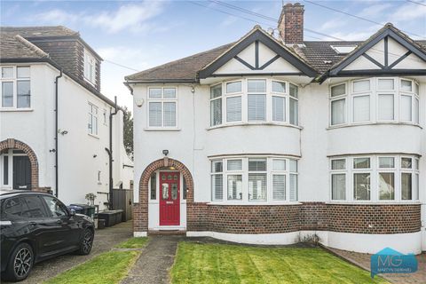 Longfield Avenue, Mill Hill, London NW7