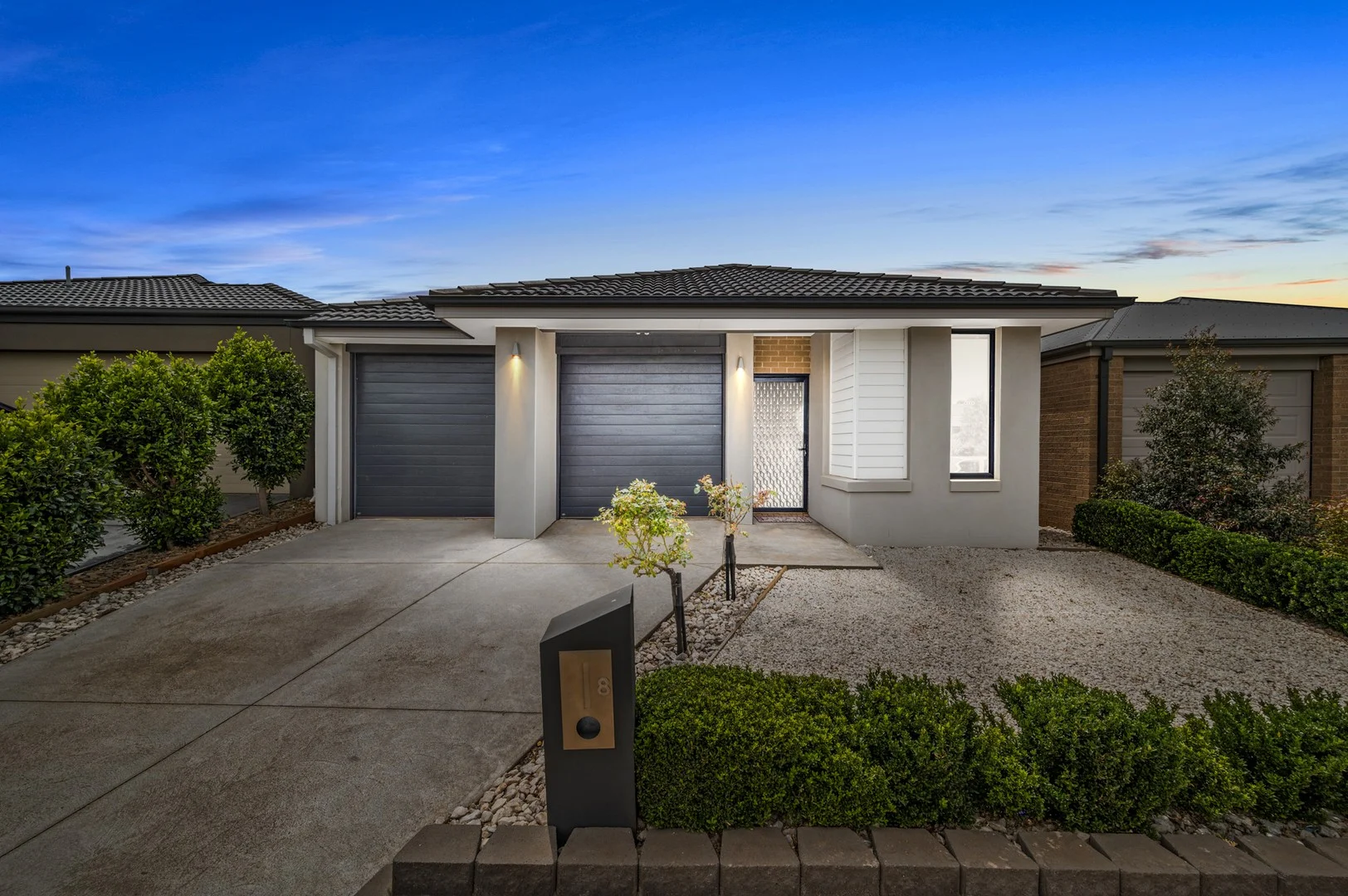 8 Amble Way, Weir Views VIC 3338
