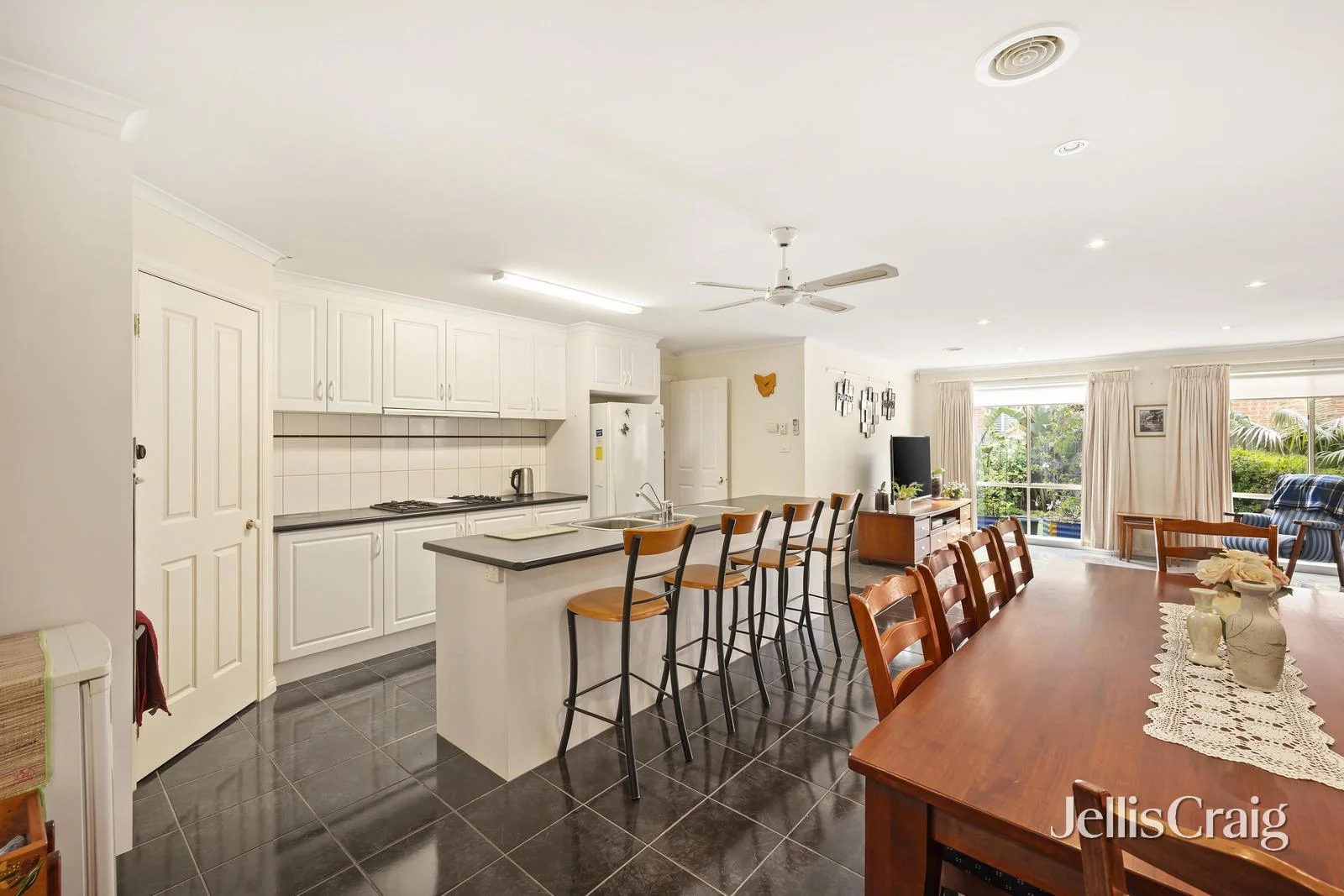 Additional image 8 of 2 Wonuka Court, Croydon Hills VIC 3136