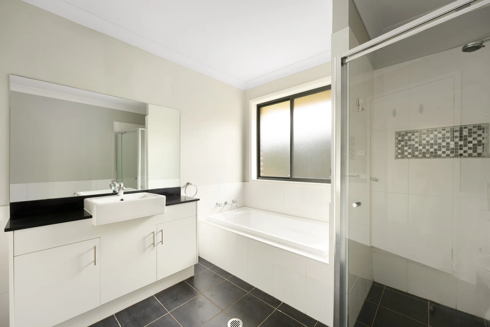 Additional image 10 of 8 Railway Terrace, Willow Vale NSW 2575