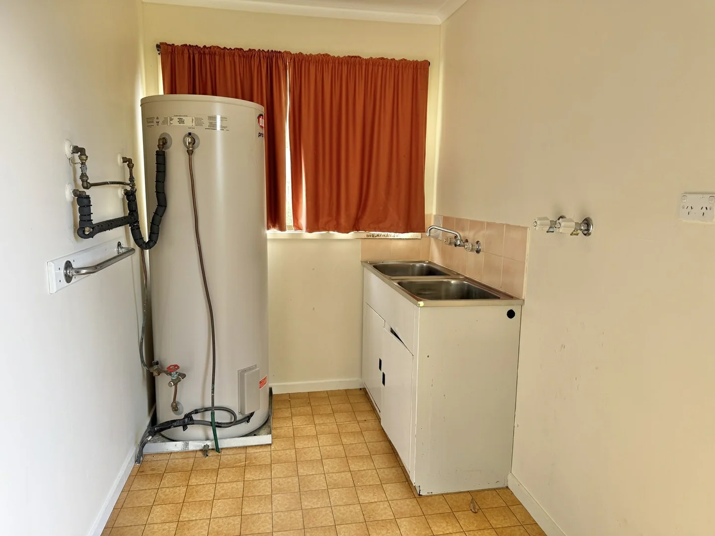 Additional image 13 of 3/3 Roslyn Court, Lakes Entrance VIC 3909