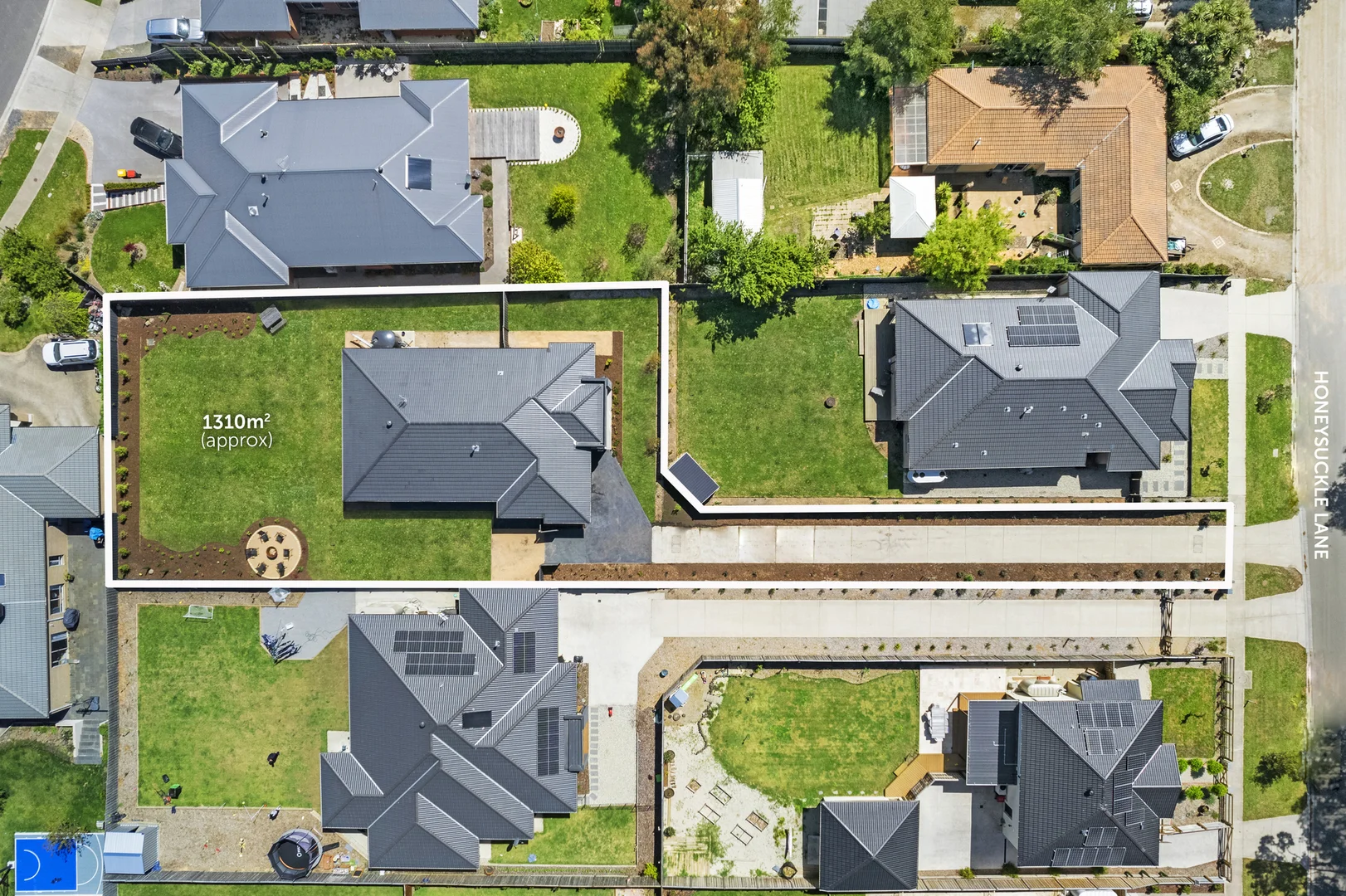 Additional image 15 of 60 Honeysuckle Lane, Woodend VIC 3442