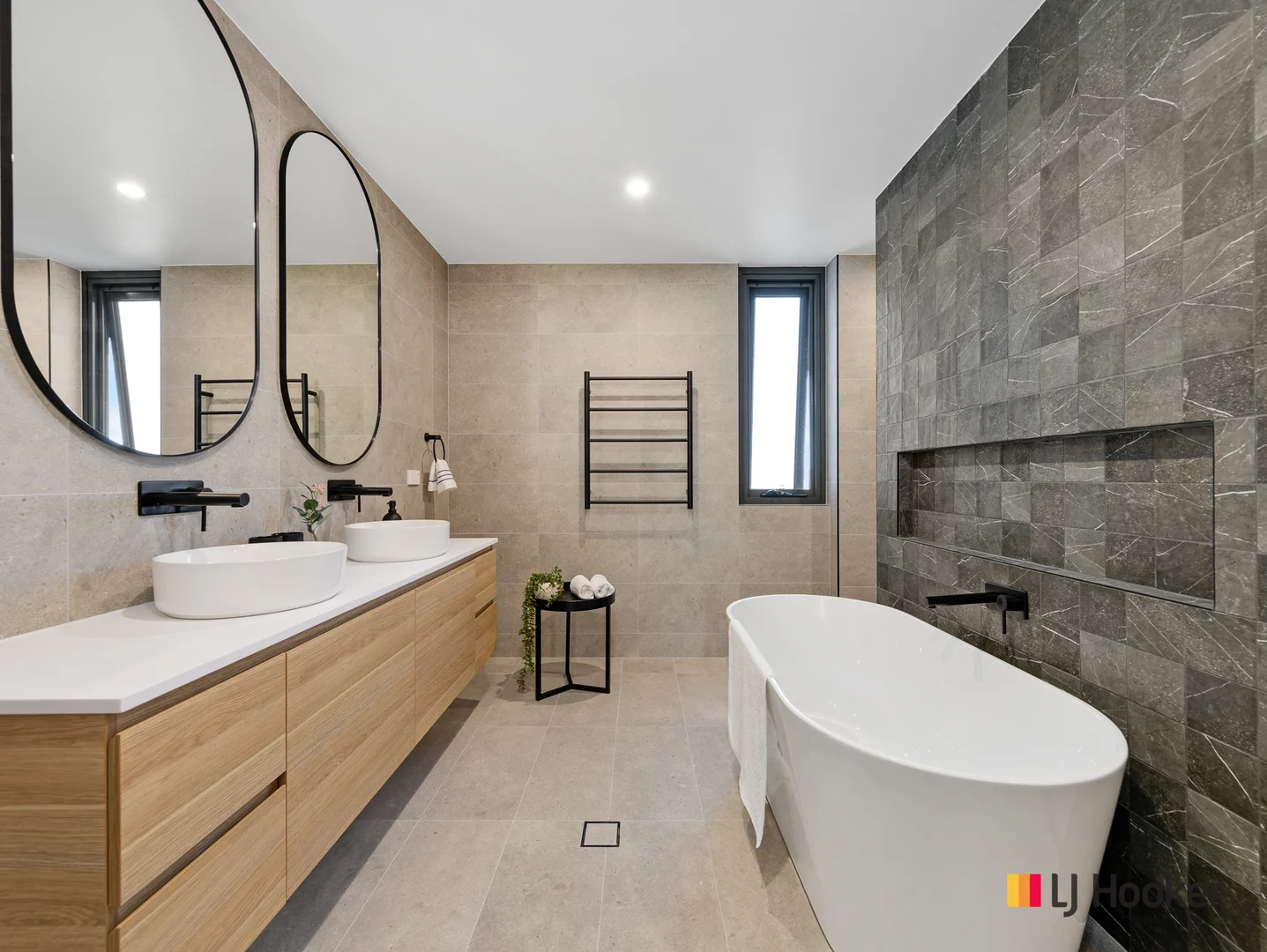 Additional image 18 of 3/2 Golf Links Drive, Batemans Bay NSW 2536