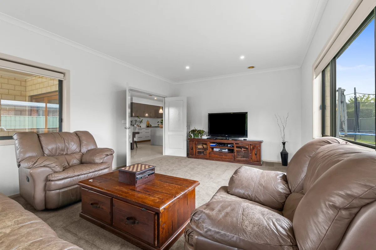 Additional image 8 of 4 Calvert Court, Maffra VIC 3860