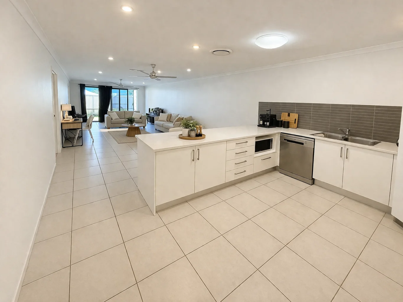 Additional image 4 of 1/7 Calderwood Street, Emerald QLD 4720