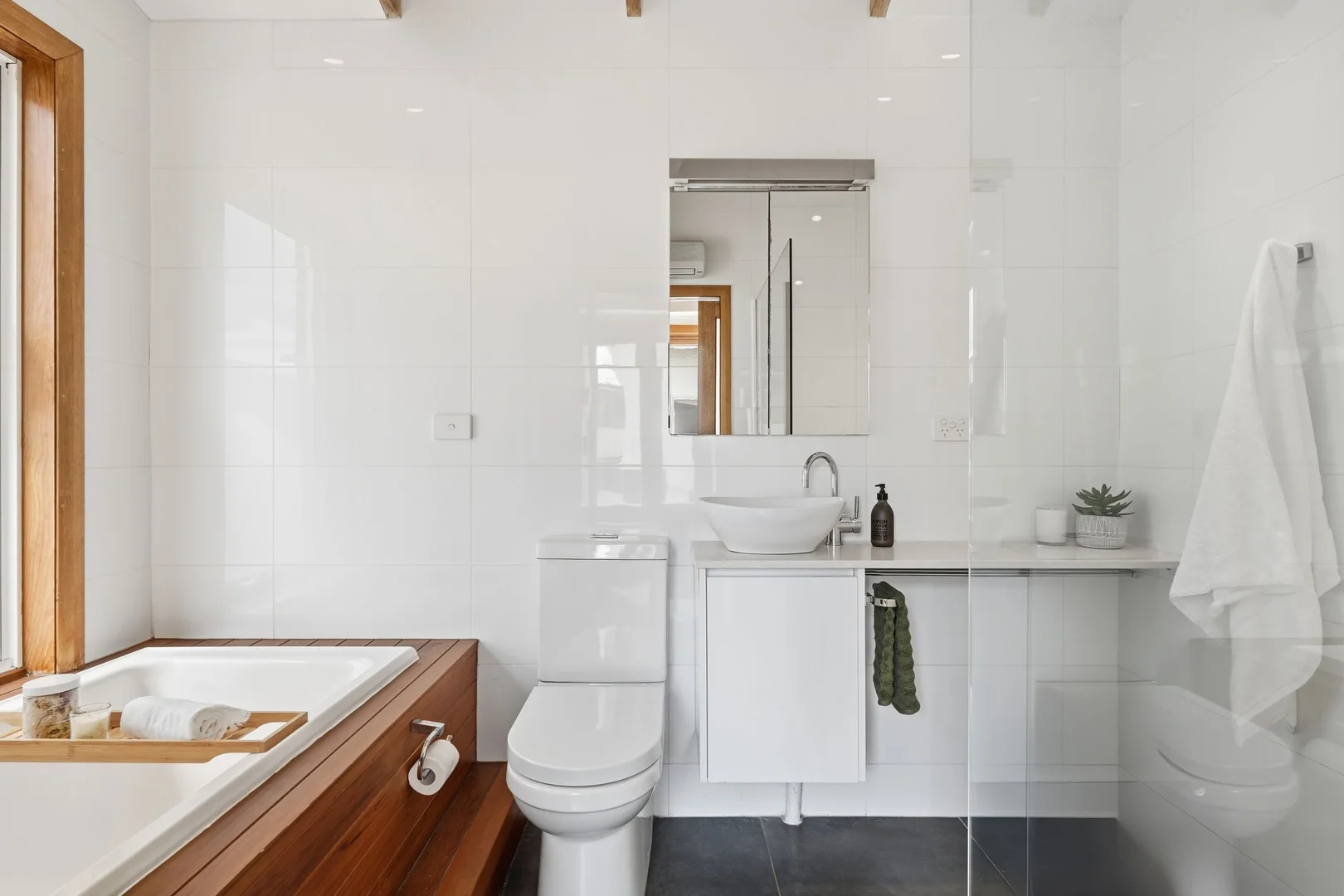 Additional image 21 of UNIT 1/6 Ellerslie Road, Battery Point TAS 7004