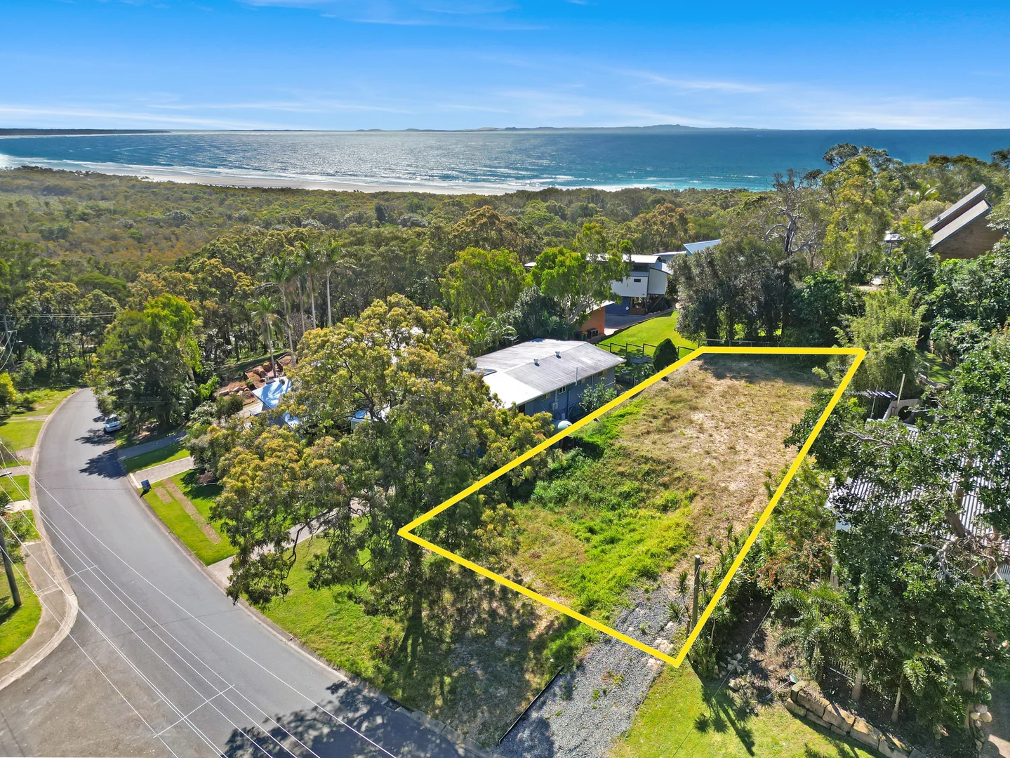 Additional image 3 of 13 Tramican Street, Point Lookout QLD 4183
