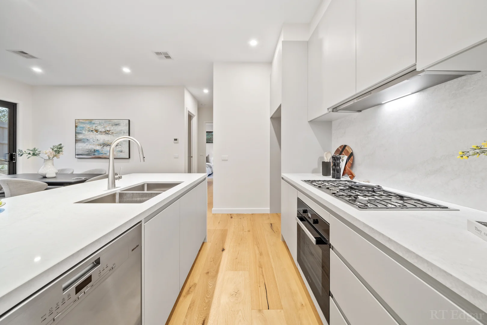 Additional image 3 of 3/6 Leicester Street, Balwyn North VIC 3104