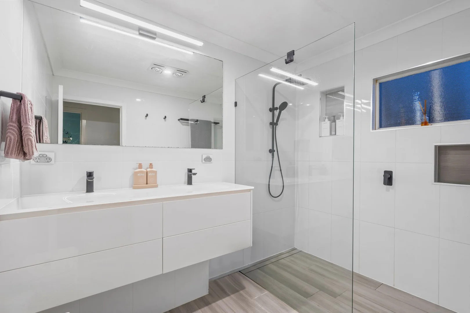 Additional image 10 of 44 Corowa Street, Wavell Heights QLD 4012