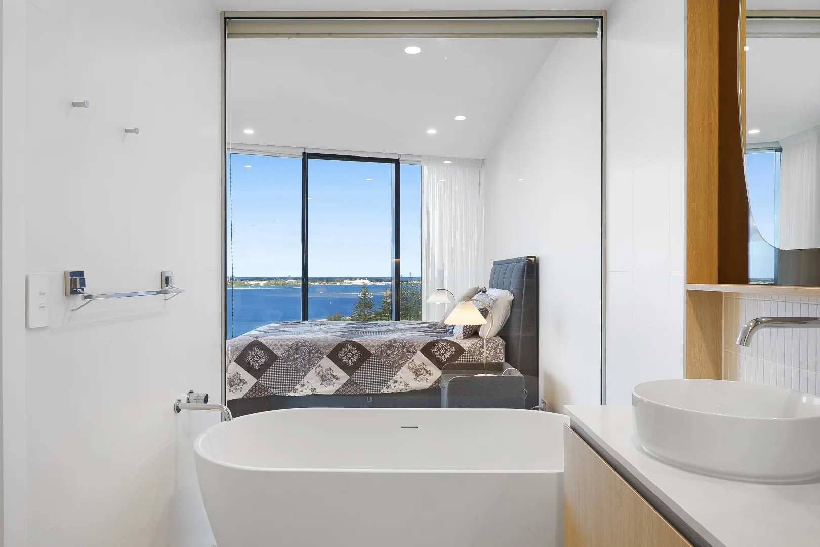 Additional image 12 of 902/180 Marine Parade, Labrador QLD 4215