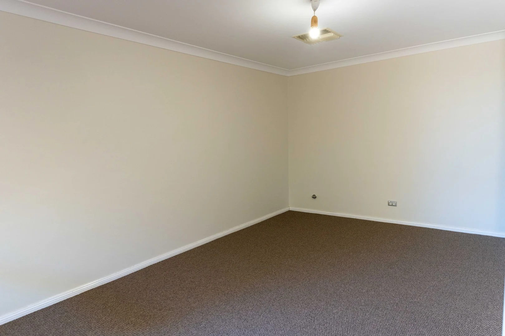 Additional image 8 of 20 Cypress Point Drive, Dubbo NSW 2830
