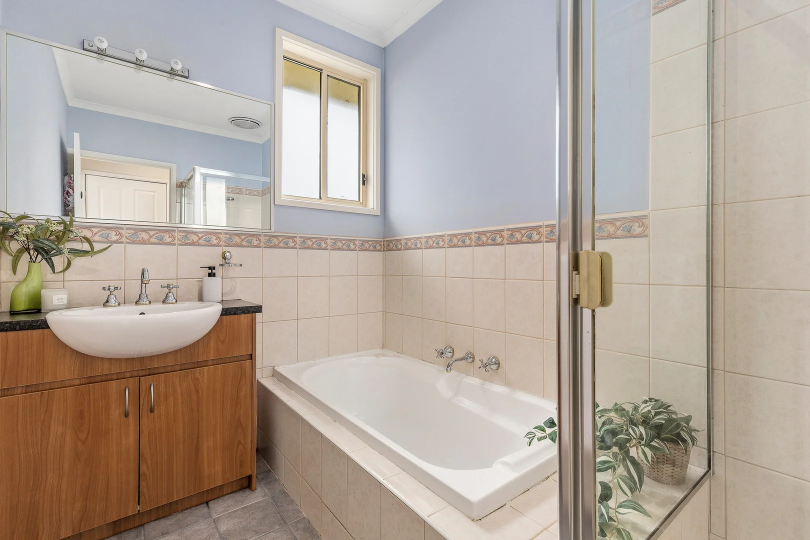 Additional image 7 of 2/350 Haughton Road, Clayton VIC 3168
