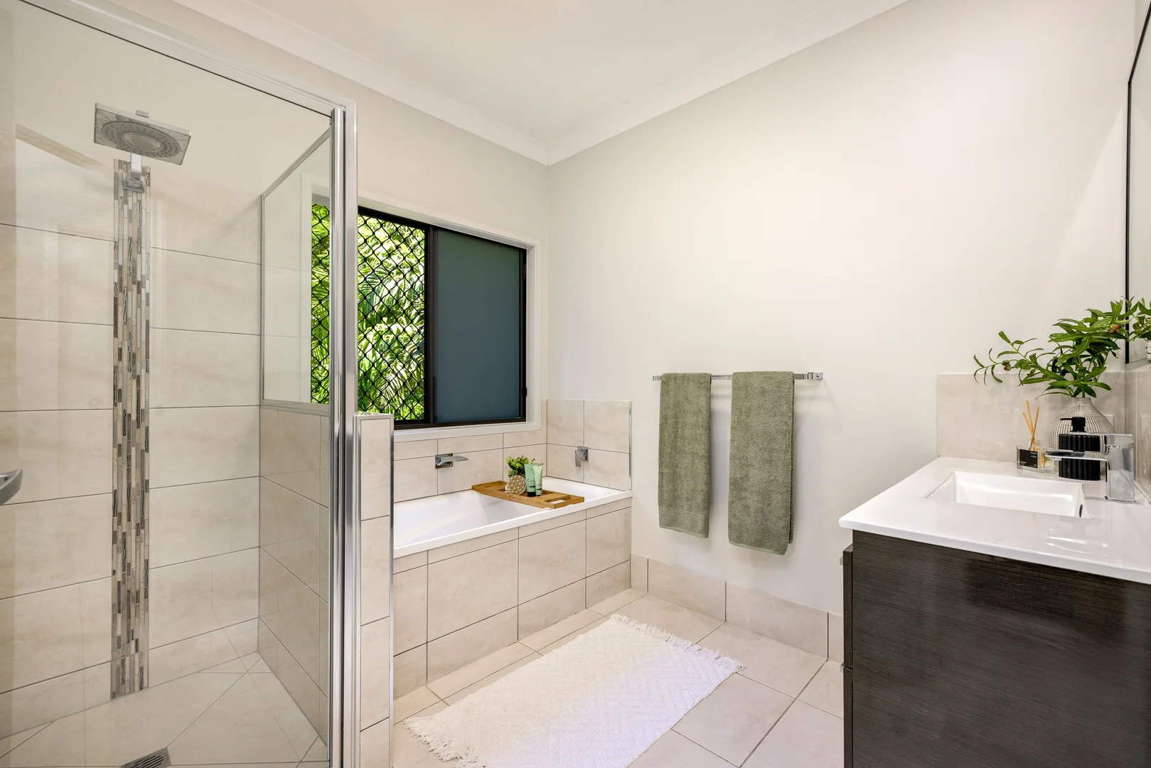 Additional image 13 of 4 Diamond Close, Stratford QLD 4870