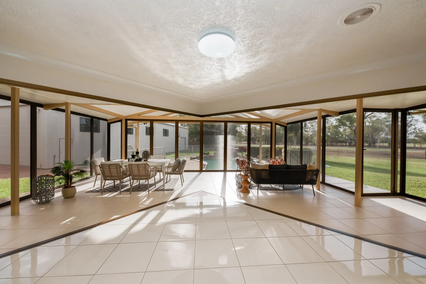 Additional image 3 of 19 Golf Links Drive, Kirwan QLD 4817