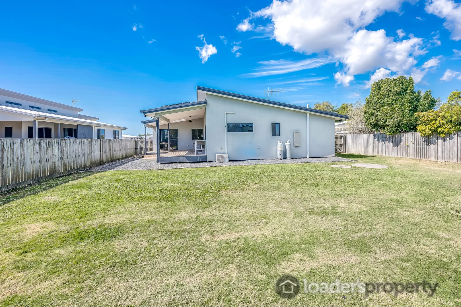 Additional image 23 of 3 Avalon Street, Burnett Heads QLD 4670