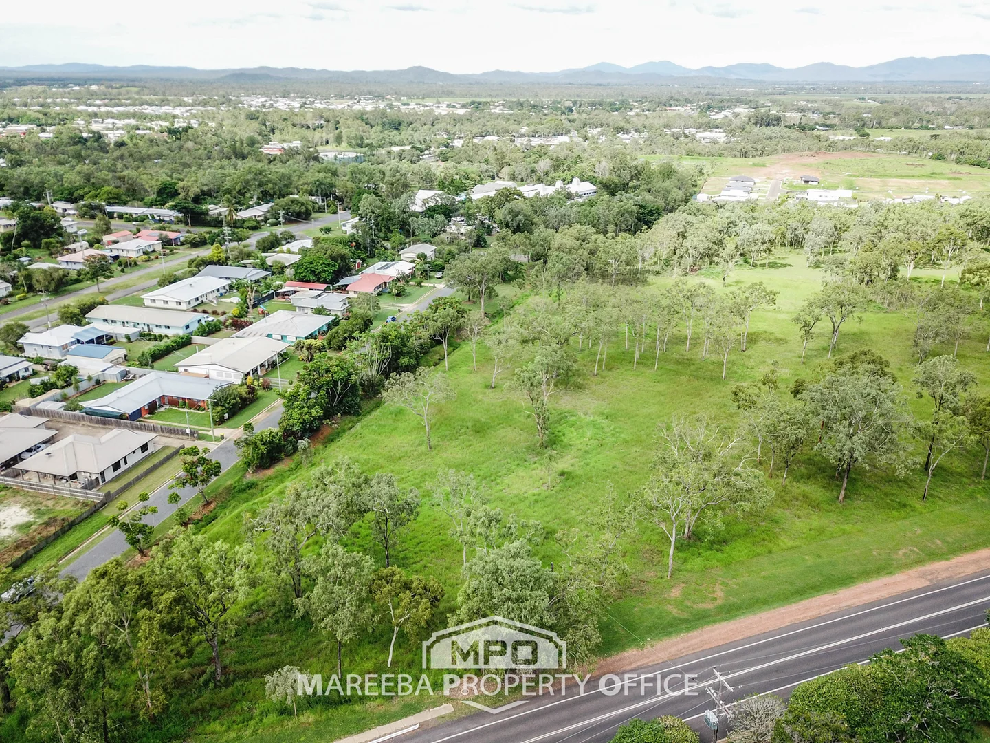 Additional image 3 of 2-18 Haren Street, Mareeba QLD 4880