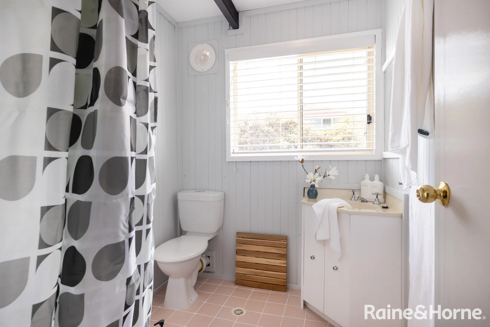 Additional image 18 of 12 The Rampart, Manyana NSW 2539